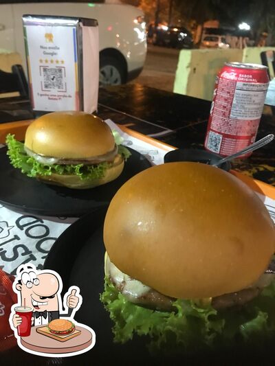 Peça um hambúrguer no BB Burger House