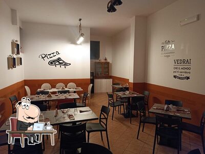L'intérieur de Addor e Pizz... Macchia