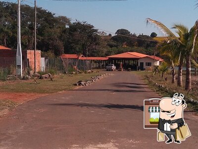 Você pode espairecer no na área externa do Pesqueiro do Marco 2