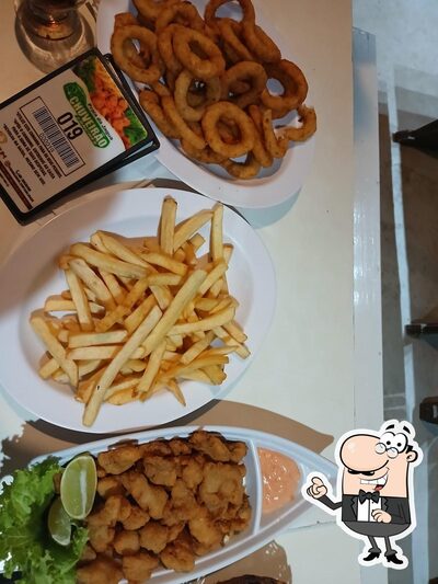Veja imagens do interior do Chuveirão Lanches