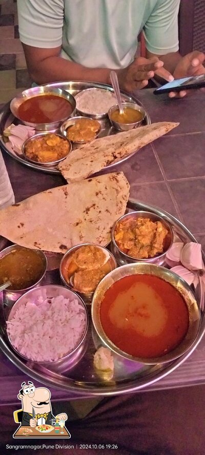Food at Hotel Jadhav Matan And Macchi Khanaval