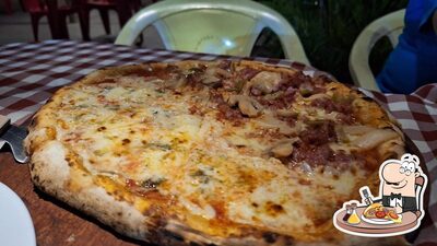 Consiga pizza no Micasa Pizzeria e Bar