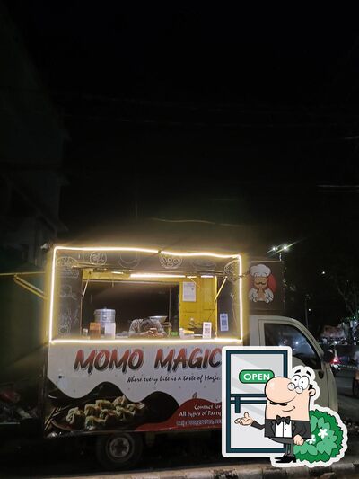 Check out how Momo E Magic looks outside