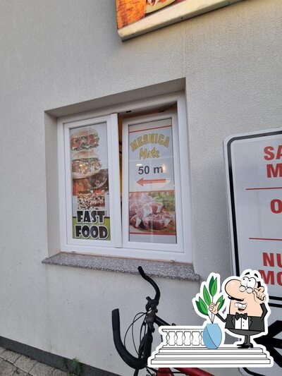 La parte esterna è una caratteristica importante di Fast food Mate