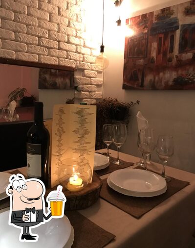 Venha provar diversos drinques oferecidos no Vermelho Tomate Casa de Massas