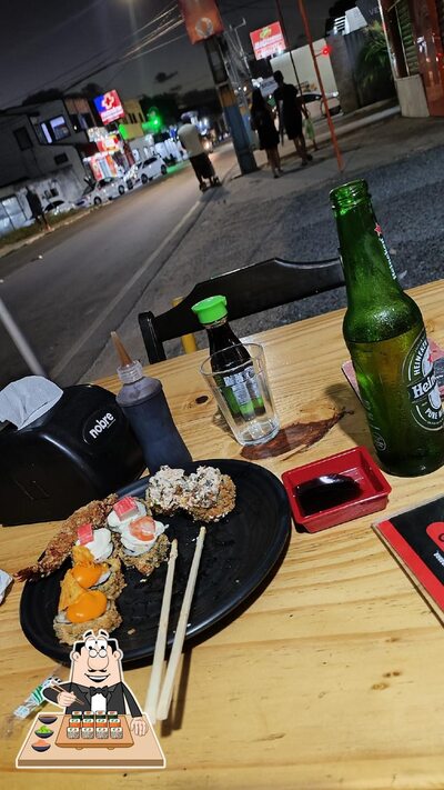 Presenteie-se com sushi no Sushi Barra