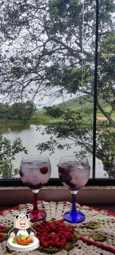 Comida em Rancho Santa Rita