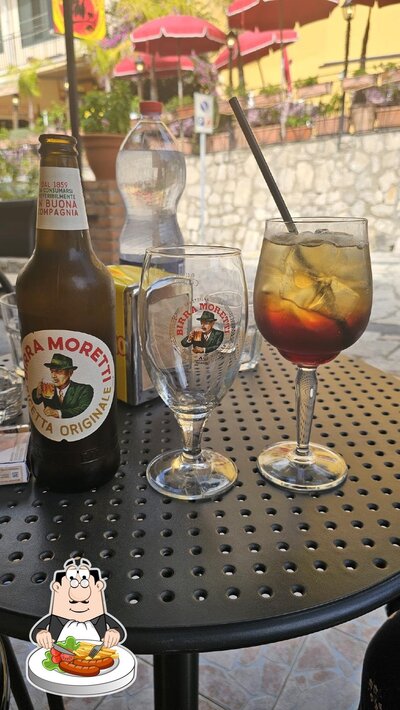 Cibo al Snack-Bar "COSMOPOLITAN da Pippo"