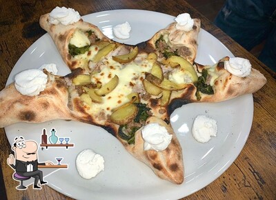 Dai un'occhiata agli interni di Bio pizza