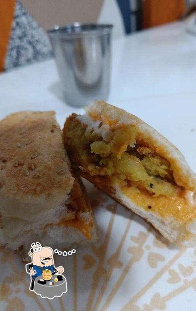 Food at Jugaadi Spot