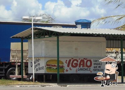 Veja imagens do exterior do Igão Lanches