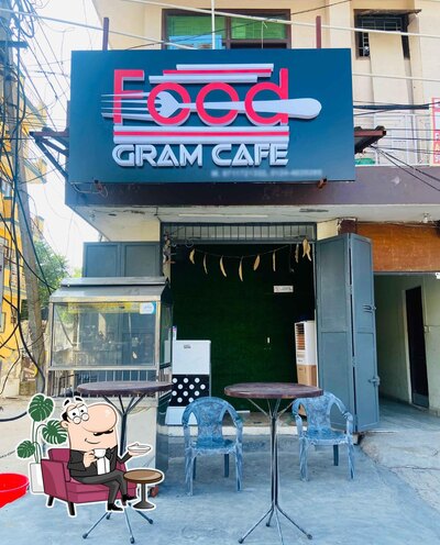 Check out how Food Gram Cafe looks inside