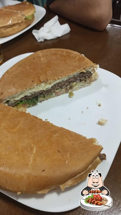 Comida em Restaurante e Lancheria D'fazenda