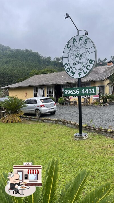 a parte exterior é uma característica importante do Cafe com flor