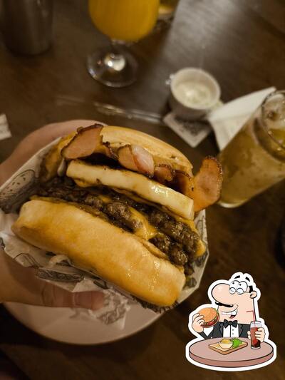 Delicie-se com um hambúrguer no Double Burger
