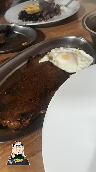 Comida em Restaurante do Antônio