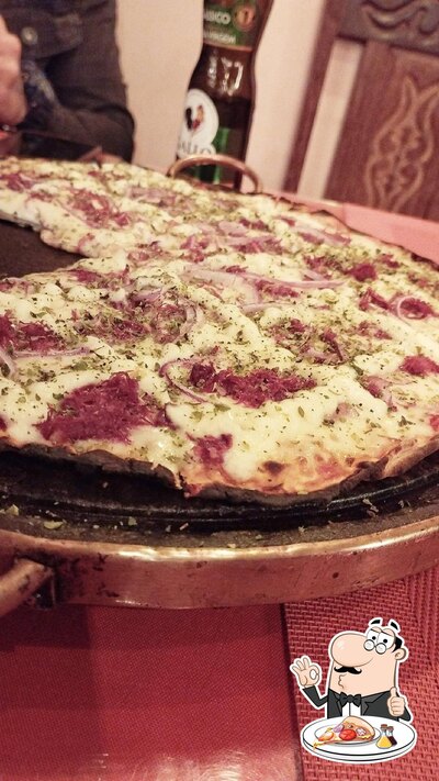Experimente diferentes tipos de pizza