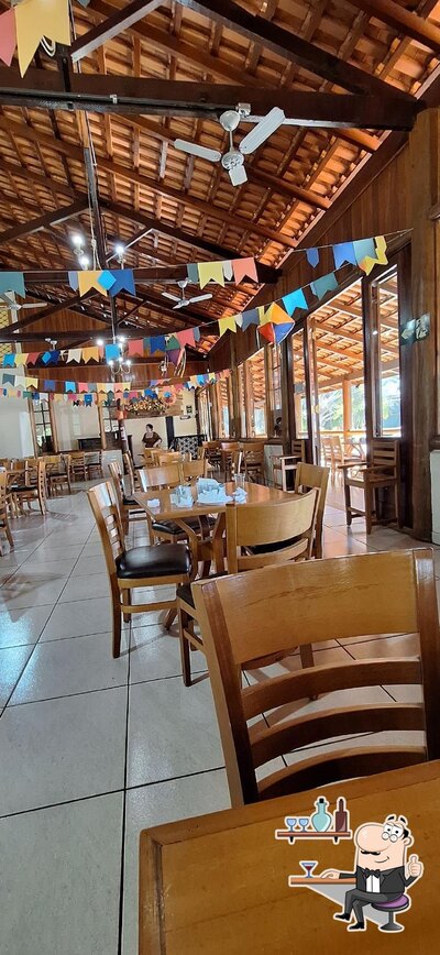 Veja imagens do interior do Pé da Vaca Express