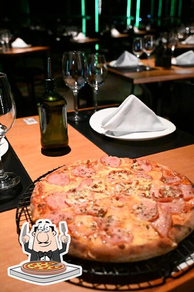 Experimente pizza no Di. Pippo Restaurante e Pizzaria Lavras Novas