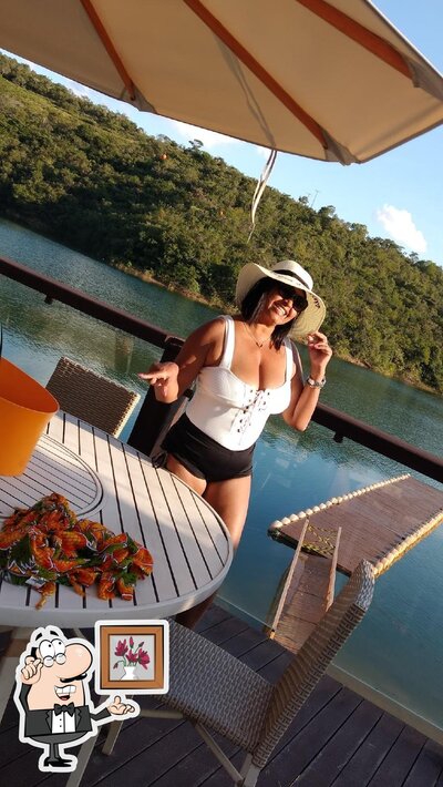 Veja imagens do interior do Fazendinha Bar