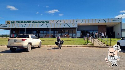 a área exterior é uma característica importante do Restaurante Vereda Verde
