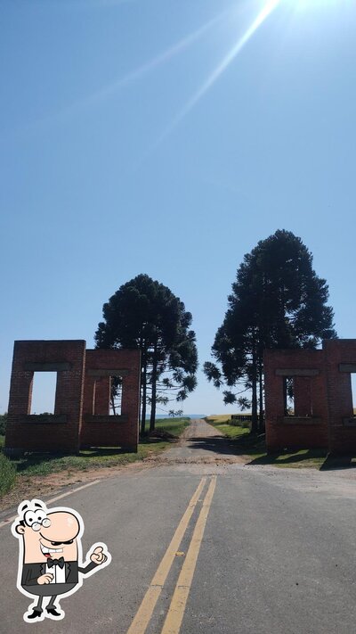 O exterior do Operadora e Lanchonete Parada do Guartela