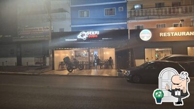 O exterior do Sekai Sushi