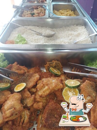 Comida em Restaurante da Lili