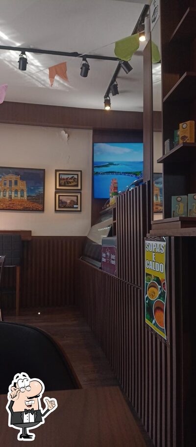 Veja imagens do interior do Passeio Arte Café