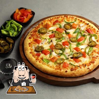 Pick pizza at Rv’s Café