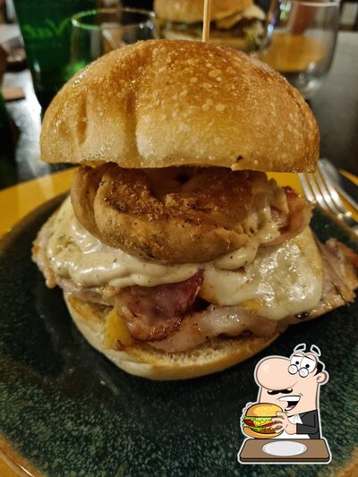 LAGÈ serve un'ampia selezione di opzioni per gli amanti dell'hamburger