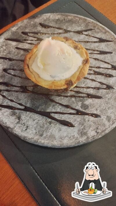 Platos en Santo Burguer