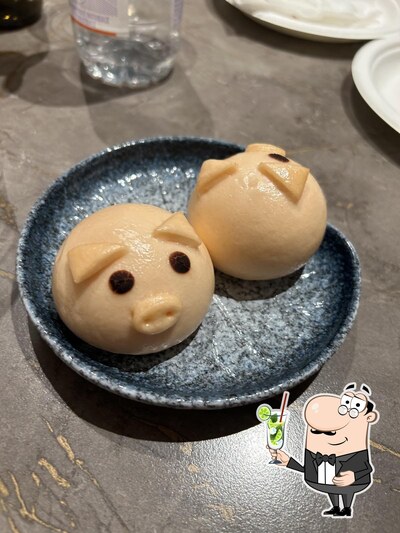 Goditi qualcosa da bere al ristorante Nest - Handmade Chinese Dumpling