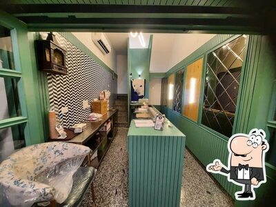 Check out how Friends cafe & kitchen looks inside