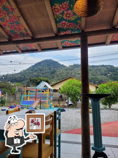 O interior do Querido Café