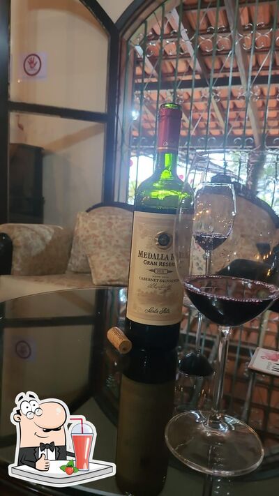 Desfrute de um drinque no Espaço Isa Esplendor e Sabor