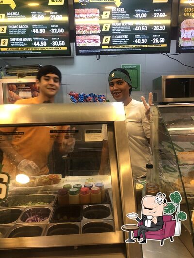 O interior do Subway