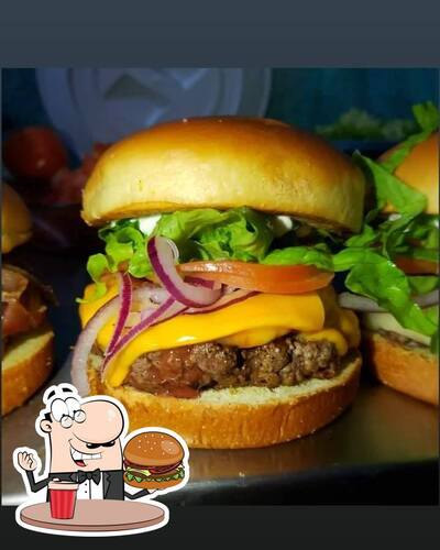 Delicie-se com um hambúrguer no Top Lanches