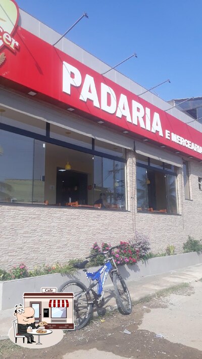 Veja a parte externa do Padaria e Mercearia Renascer