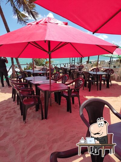 O interior do Restaurante Sol e Mar