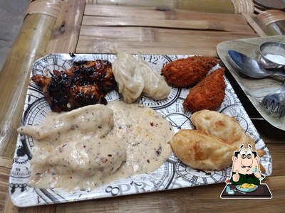Food at MOMO WALA