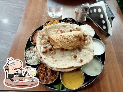 Meals at RAJA BHOJANA Veg