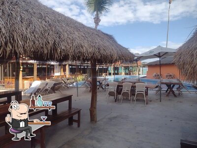 O interior do Bamboo Lounge