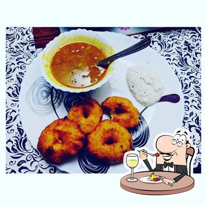 Food at Paapi Pet