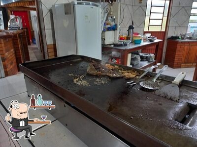 Veja imagens do interior do Restaurante Panela de Ferro