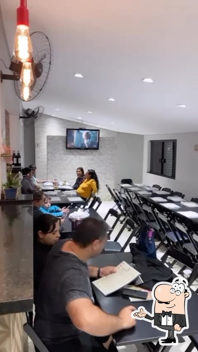 Veja imagens do interior do Pizzaria Manolo Votorantim