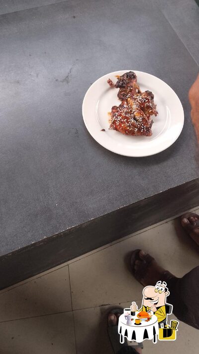 Meals at Naseeb kuzhimandhi
