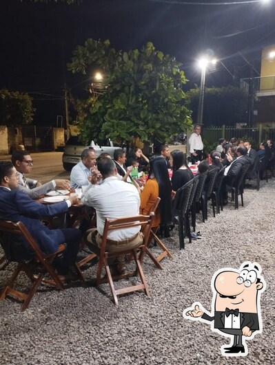 O interior do À Praça Pizzaria