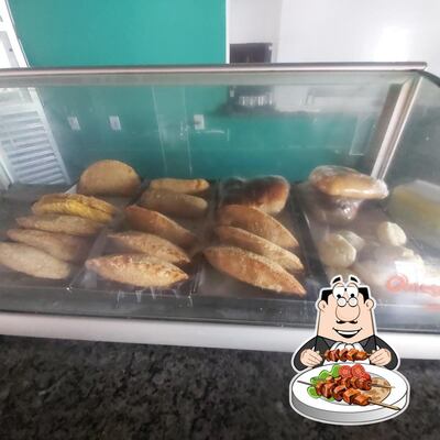 Platos en Café Regional