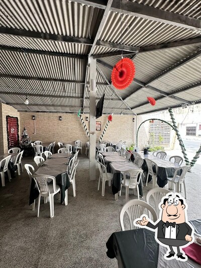 O interior do Pizzaria e Lanchonete do Roque